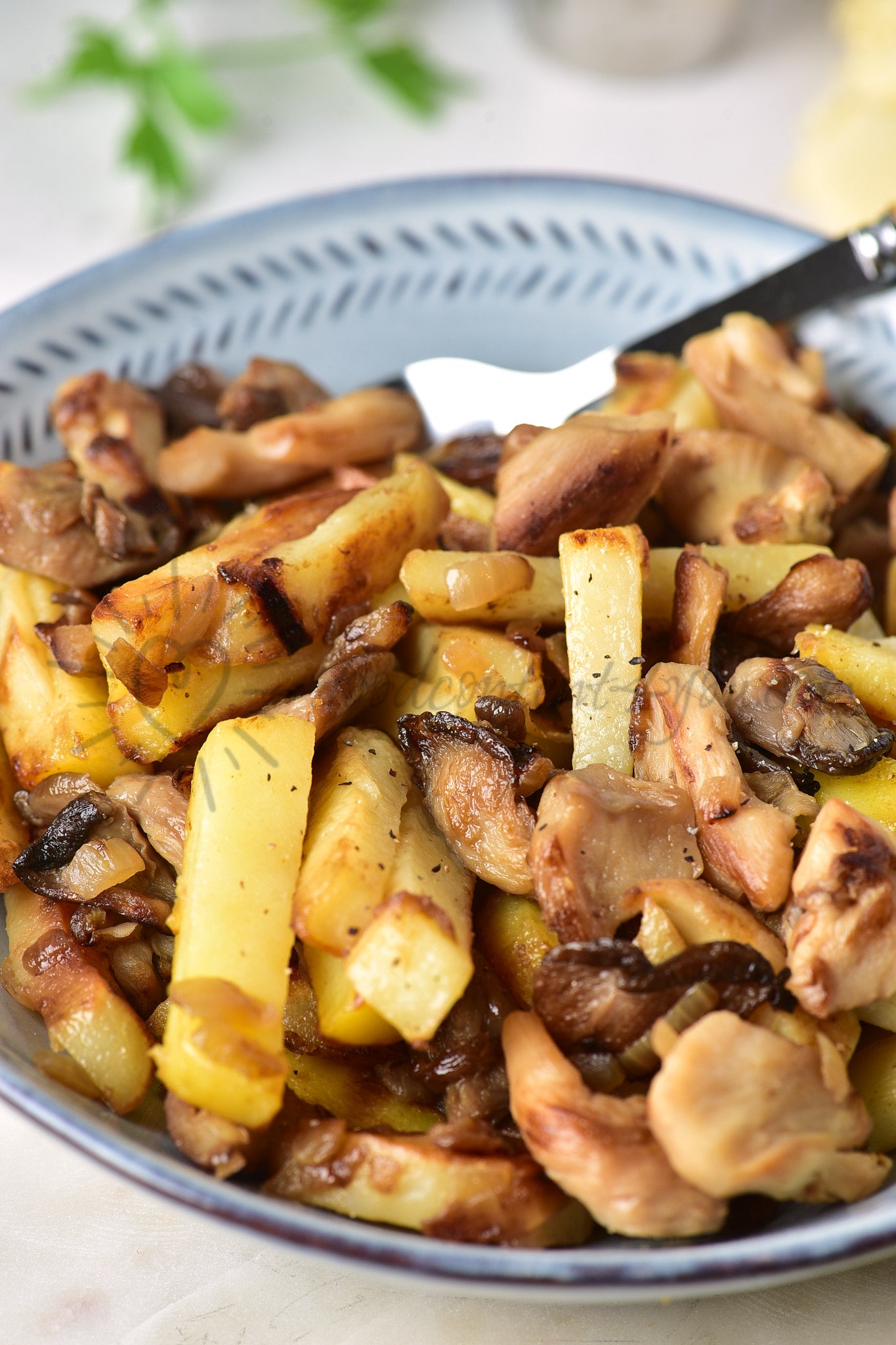 Pan-Fried Potatoes with Mushrooms - Set 2 of 5