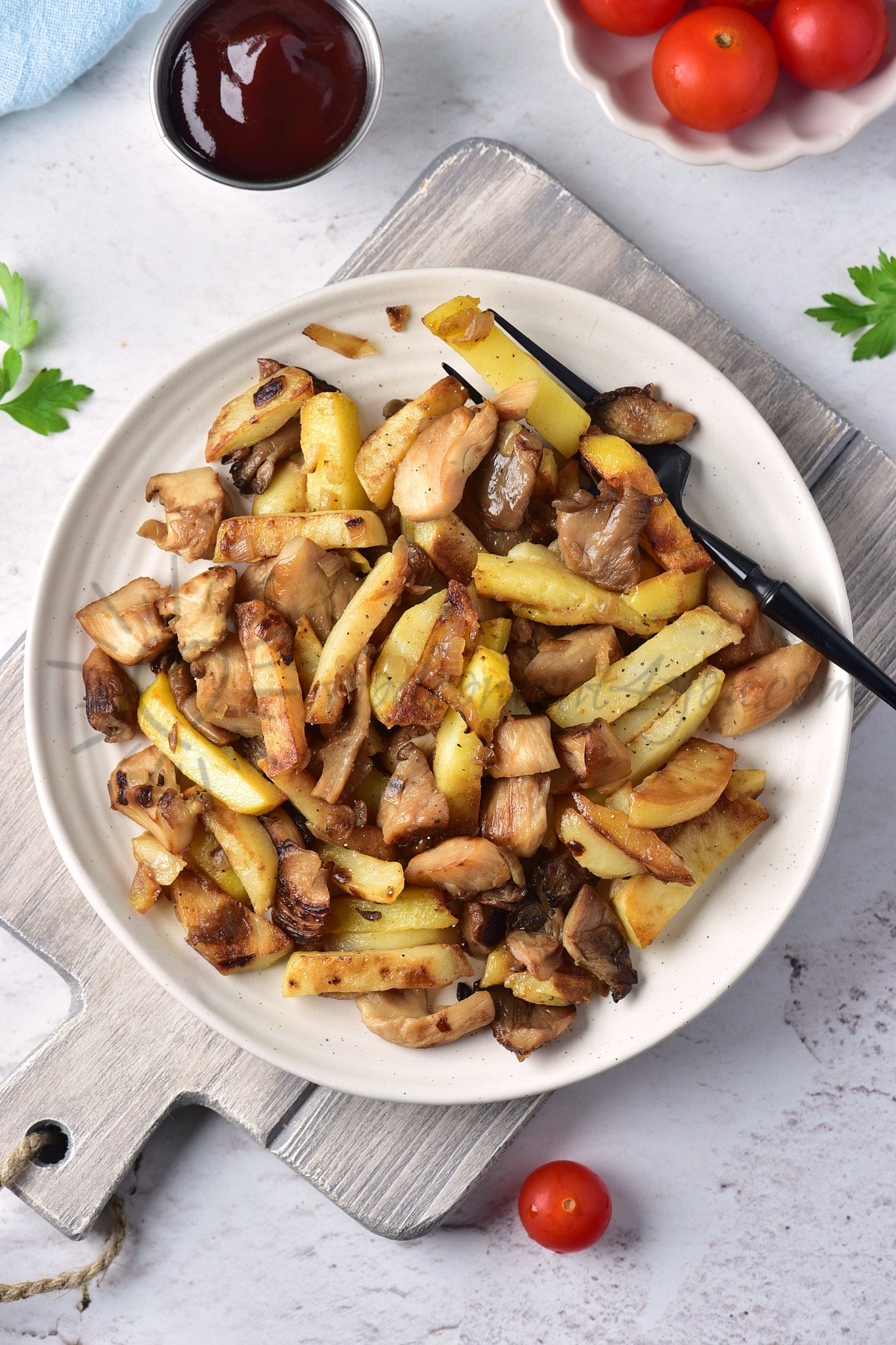 Pan-Fried Potatoes with Mushrooms - Set 4 of 5