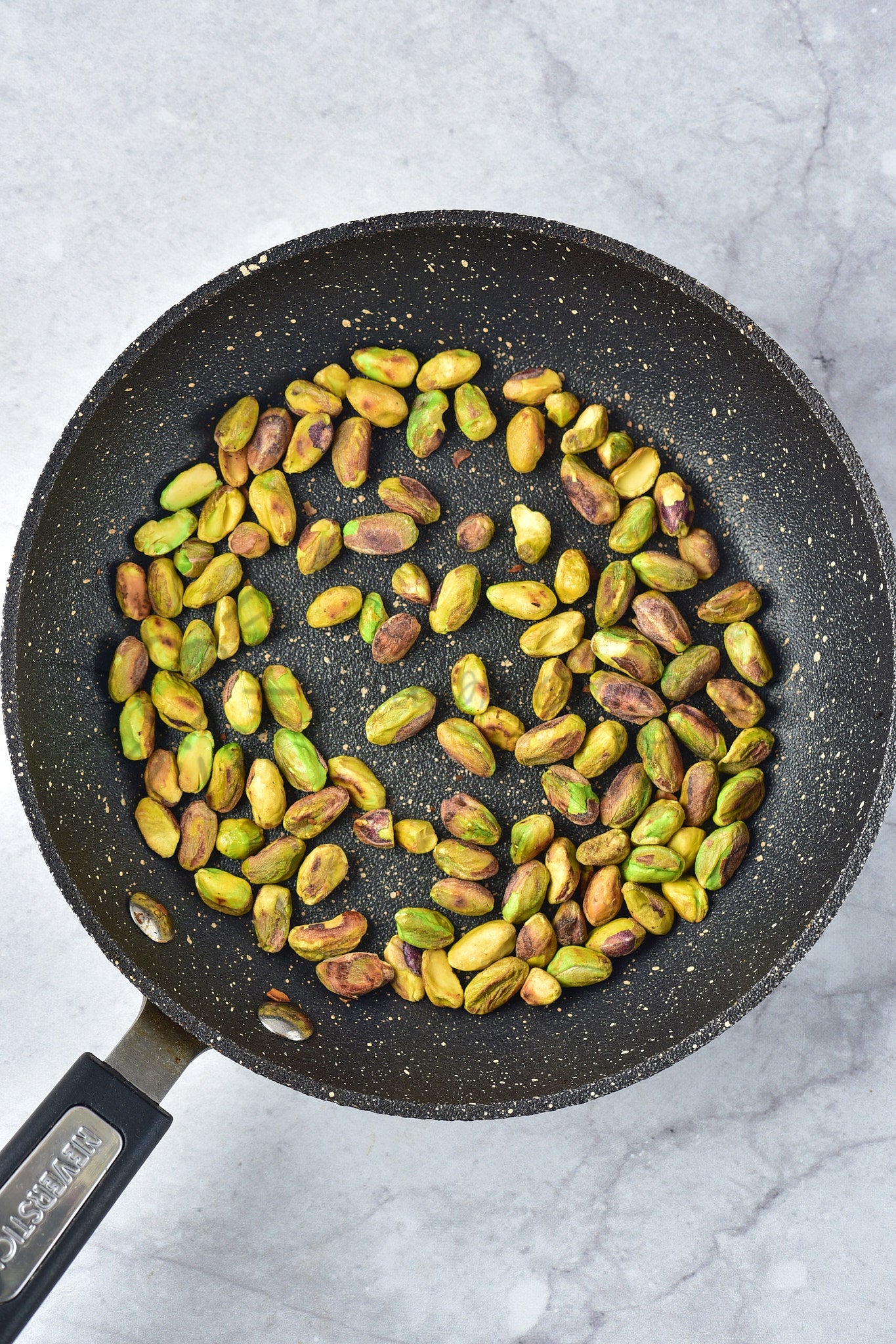 White Chocolate Bark with Cranberry and Pistachio - Set 2 of 5