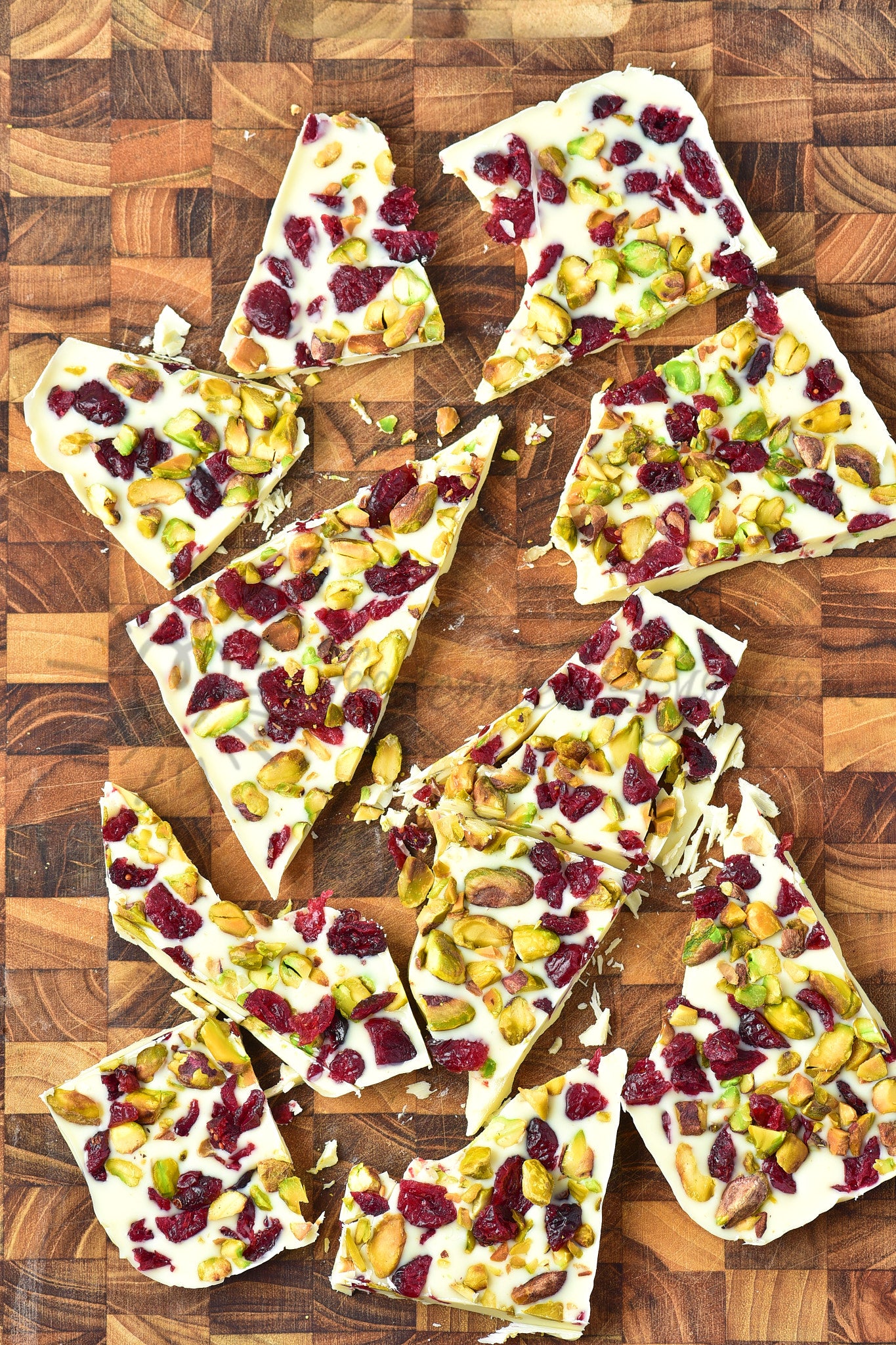 White Chocolate Bark with Cranberry and Pistachio - Set 1 of 5