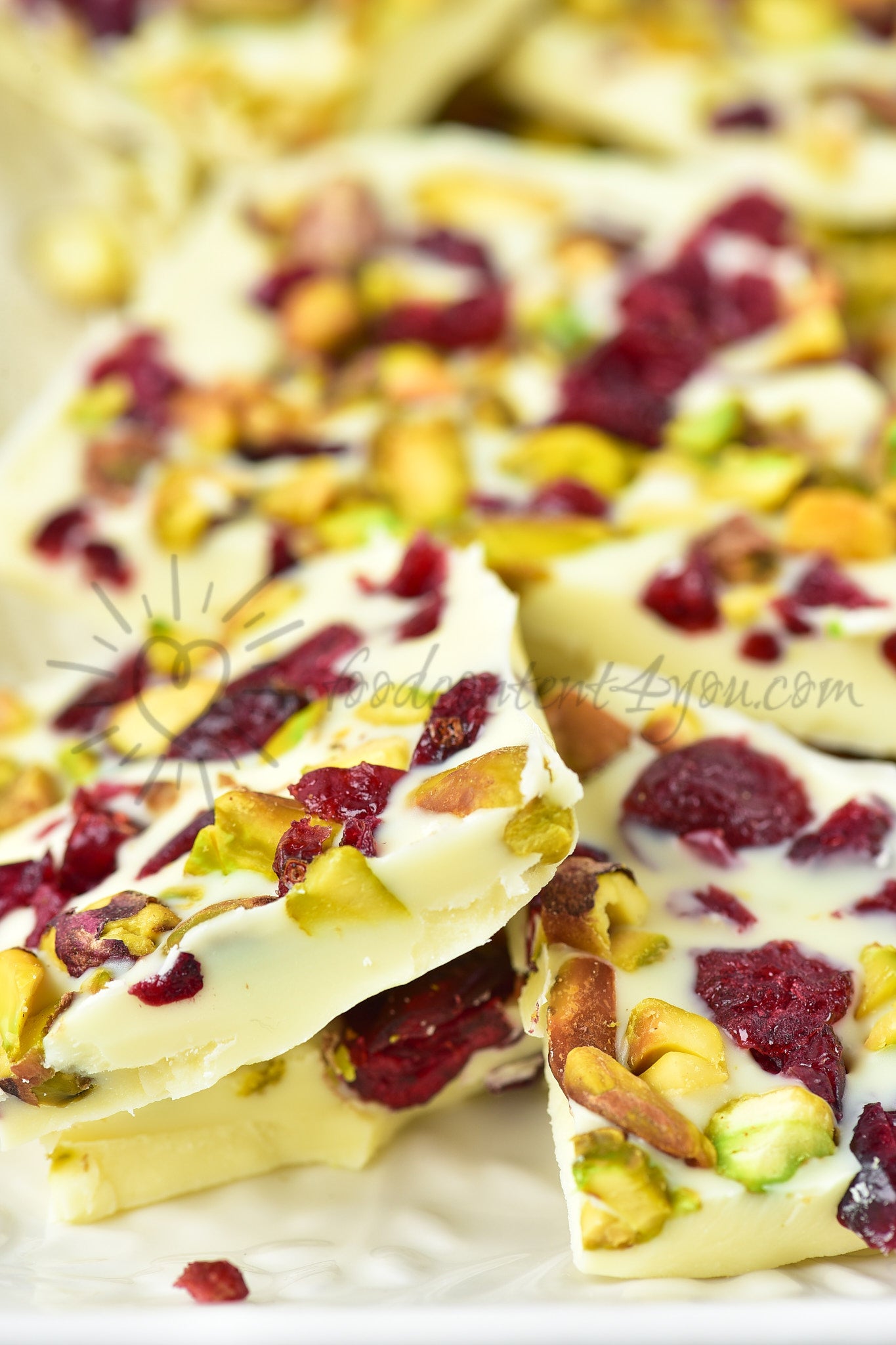 White Chocolate Bark with Cranberry and Pistachio - Set 1 of 5