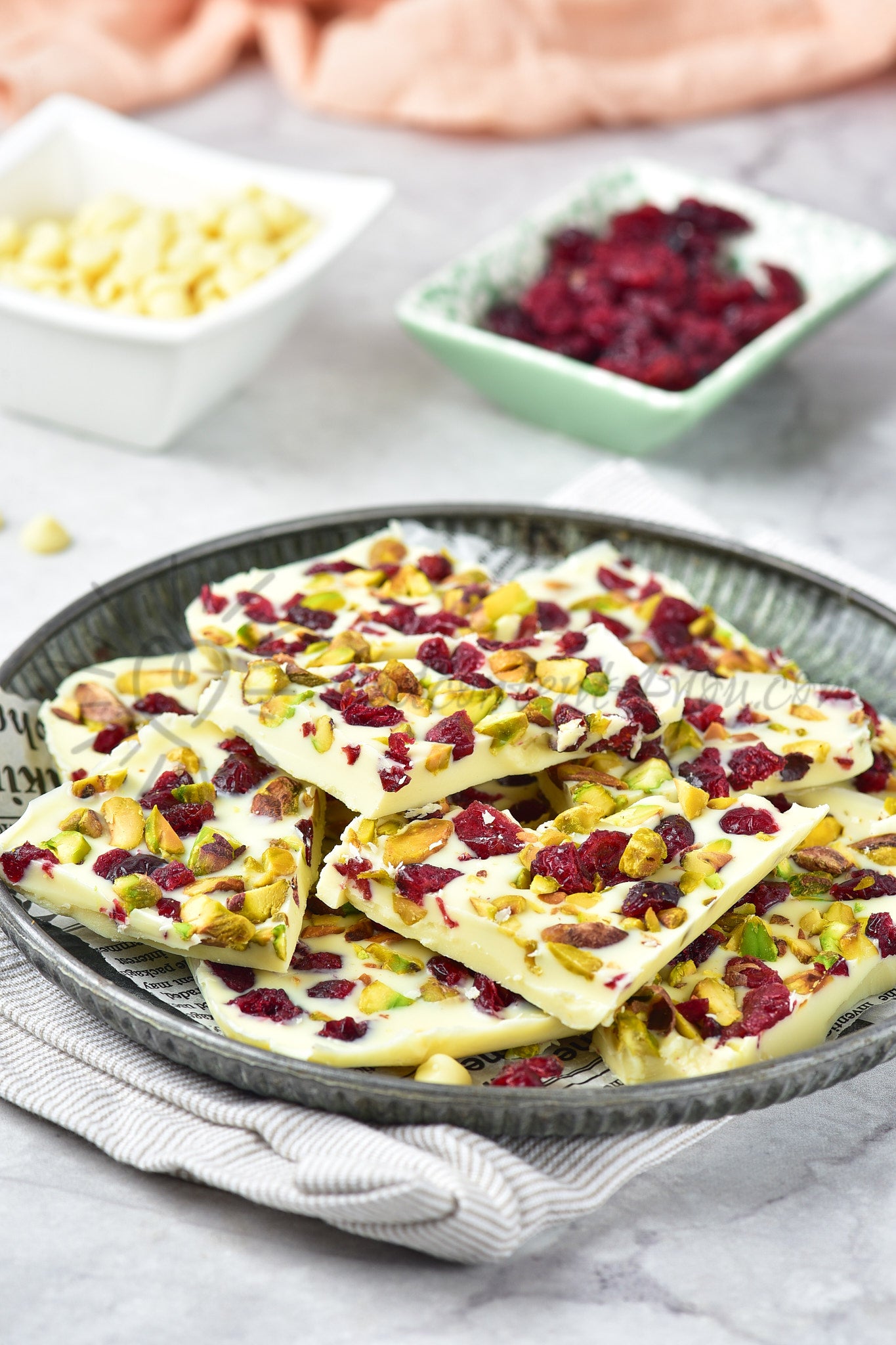 White Chocolate Bark with Cranberry and Pistachio - Set 2 of 5