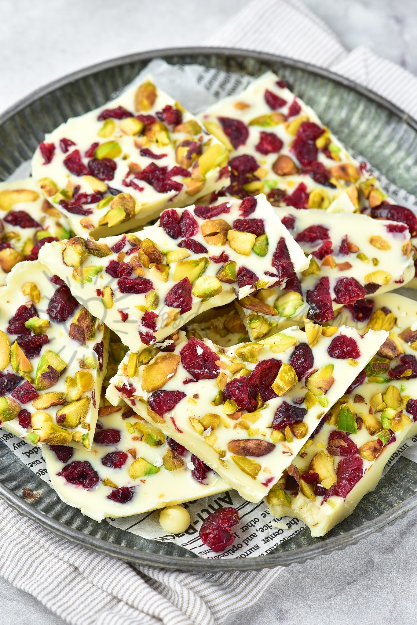 White Chocolate Bark with Cranberry and Pistachio - Set 2 of 5