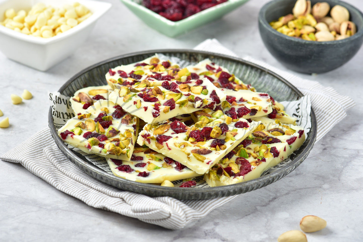 White Chocolate Bark with Cranberry and Pistachio - Set 2 of 5
