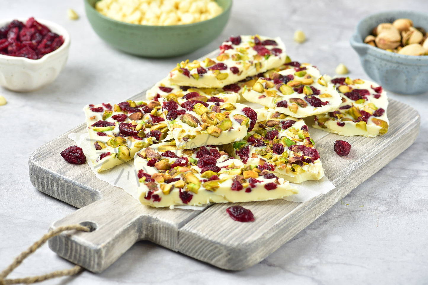 White Chocolate Bark with Cranberry and Pistachio - Set 5 of 5