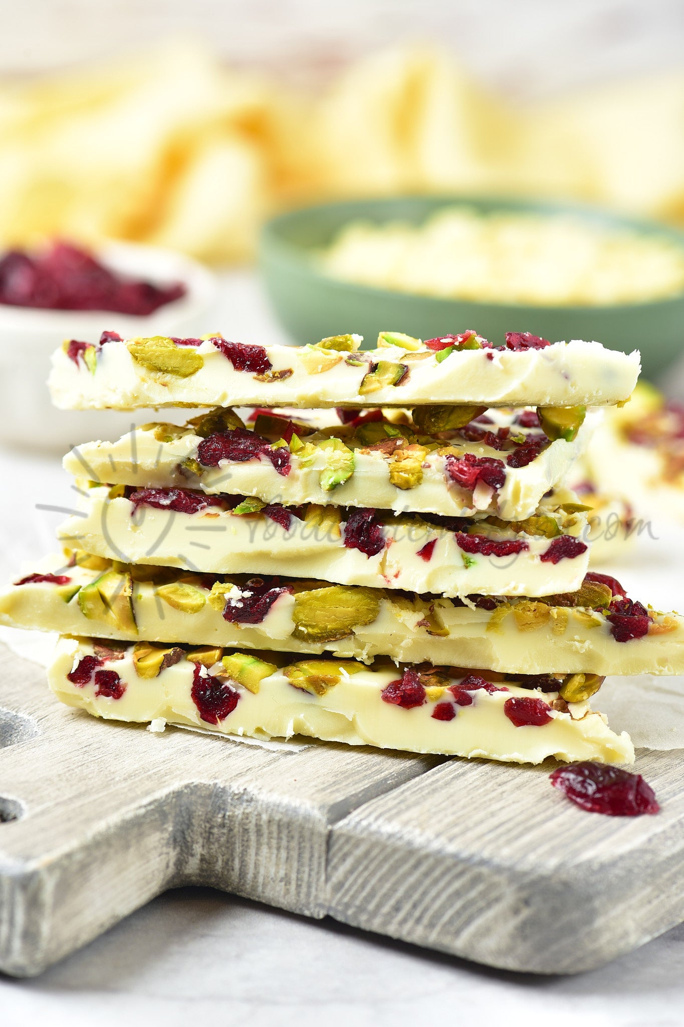 White Chocolate Bark with Cranberry and Pistachio - Set 5 of 5
