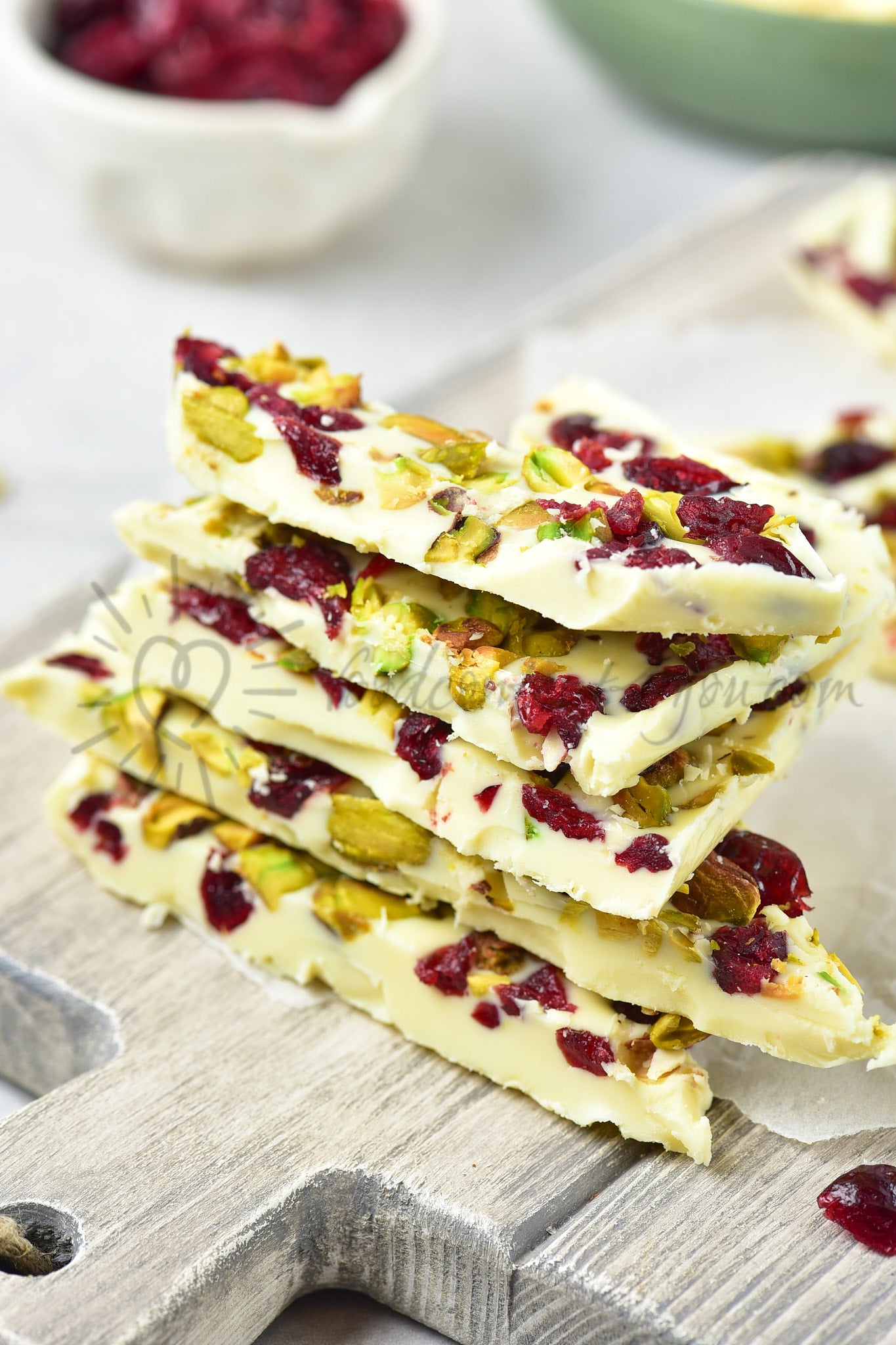 White Chocolate Bark with Cranberry and Pistachio - Set 5 of 5