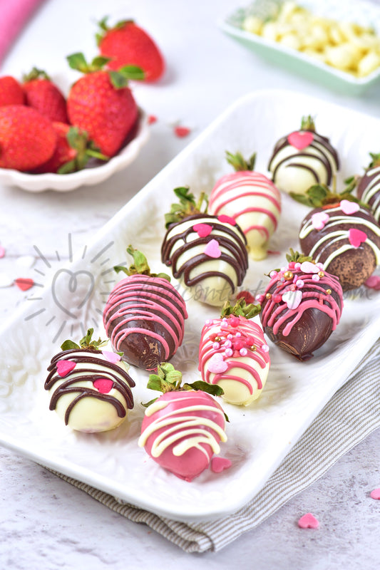 St Valentines Chocolate covered Strawberries - Set 1 of 5