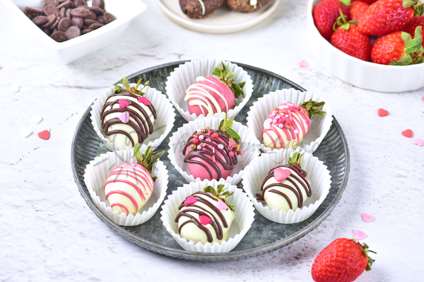 St Valentines Chocolate covered Strawberries - Set 2 of 5