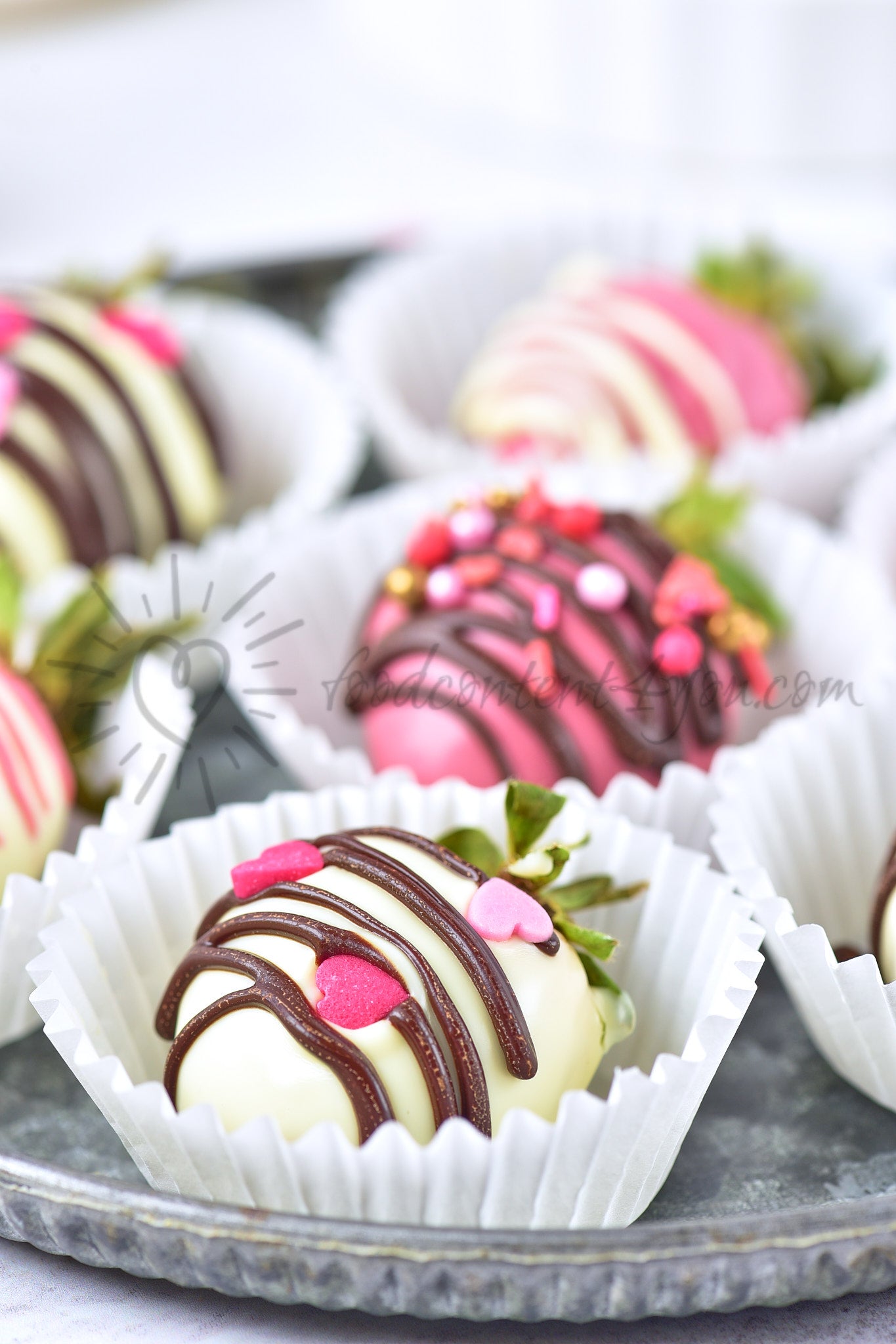 St Valentines Chocolate covered Strawberries - Set 2 of 5