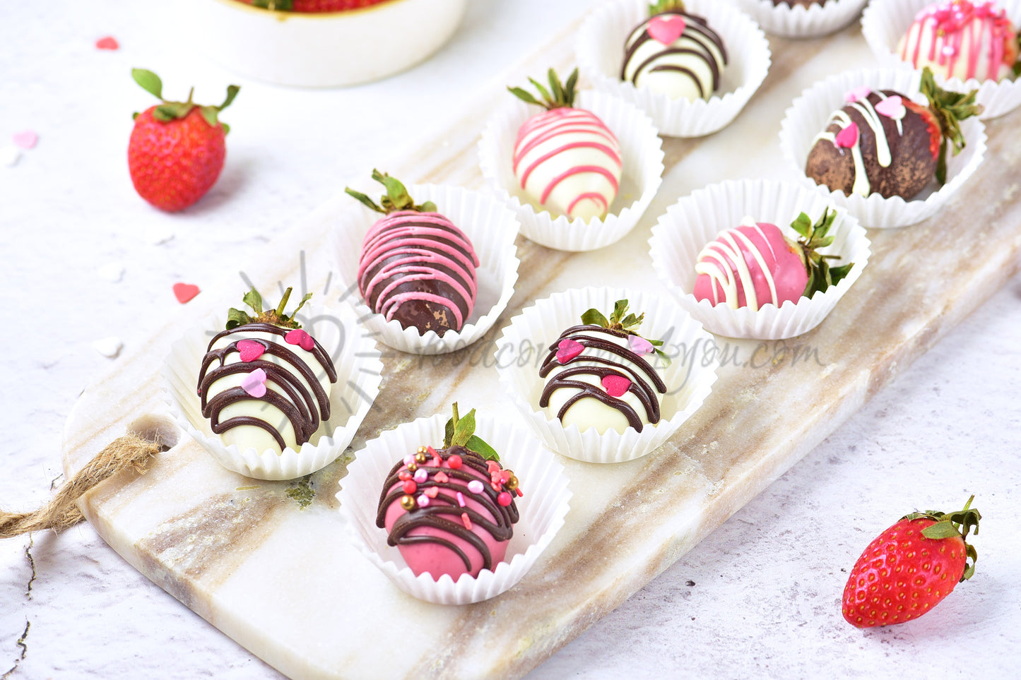 St Valentines Chocolate covered Strawberries - Set 3 of 5