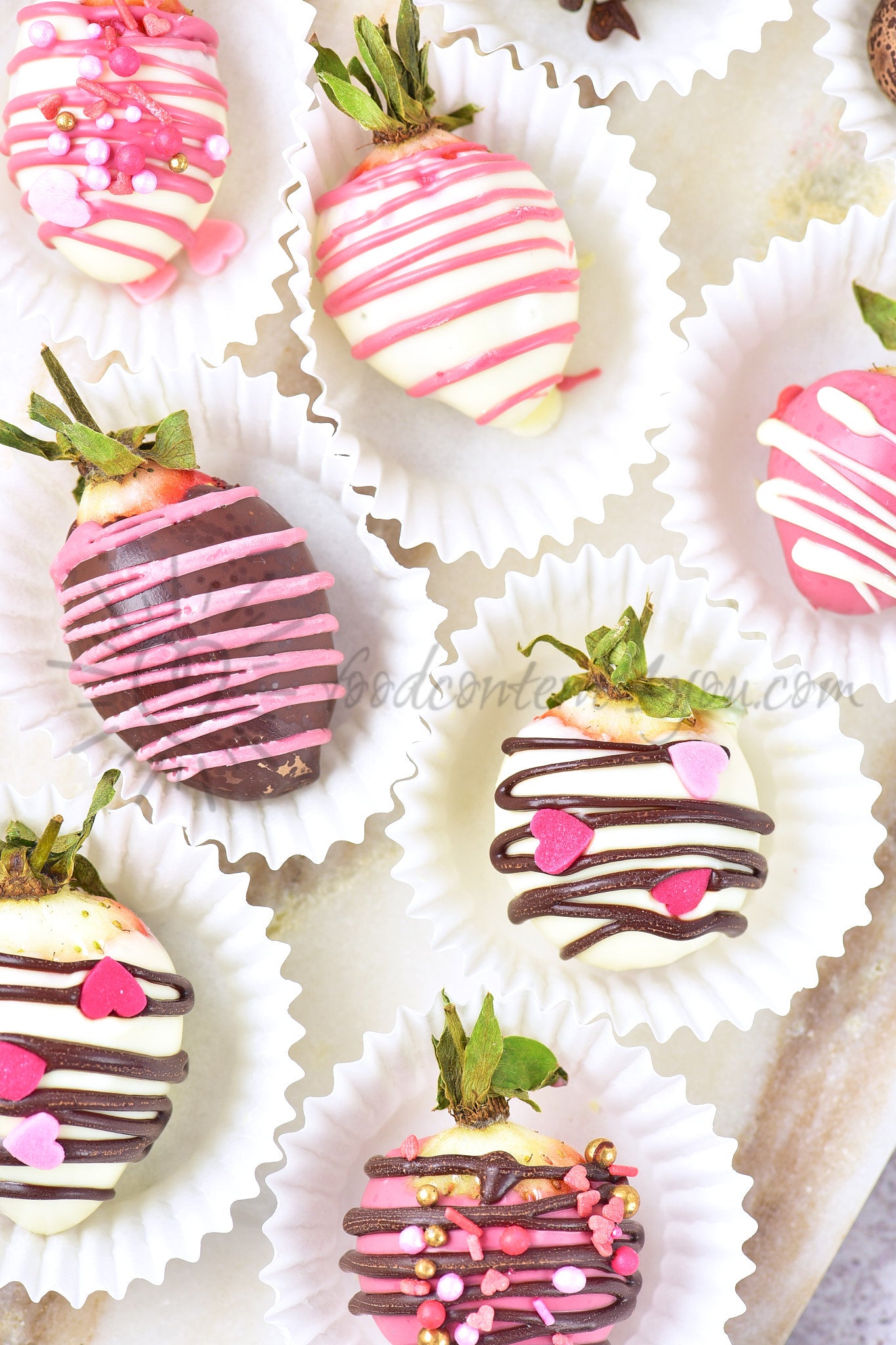 St Valentines Chocolate covered Strawberries - Set 3 of 5