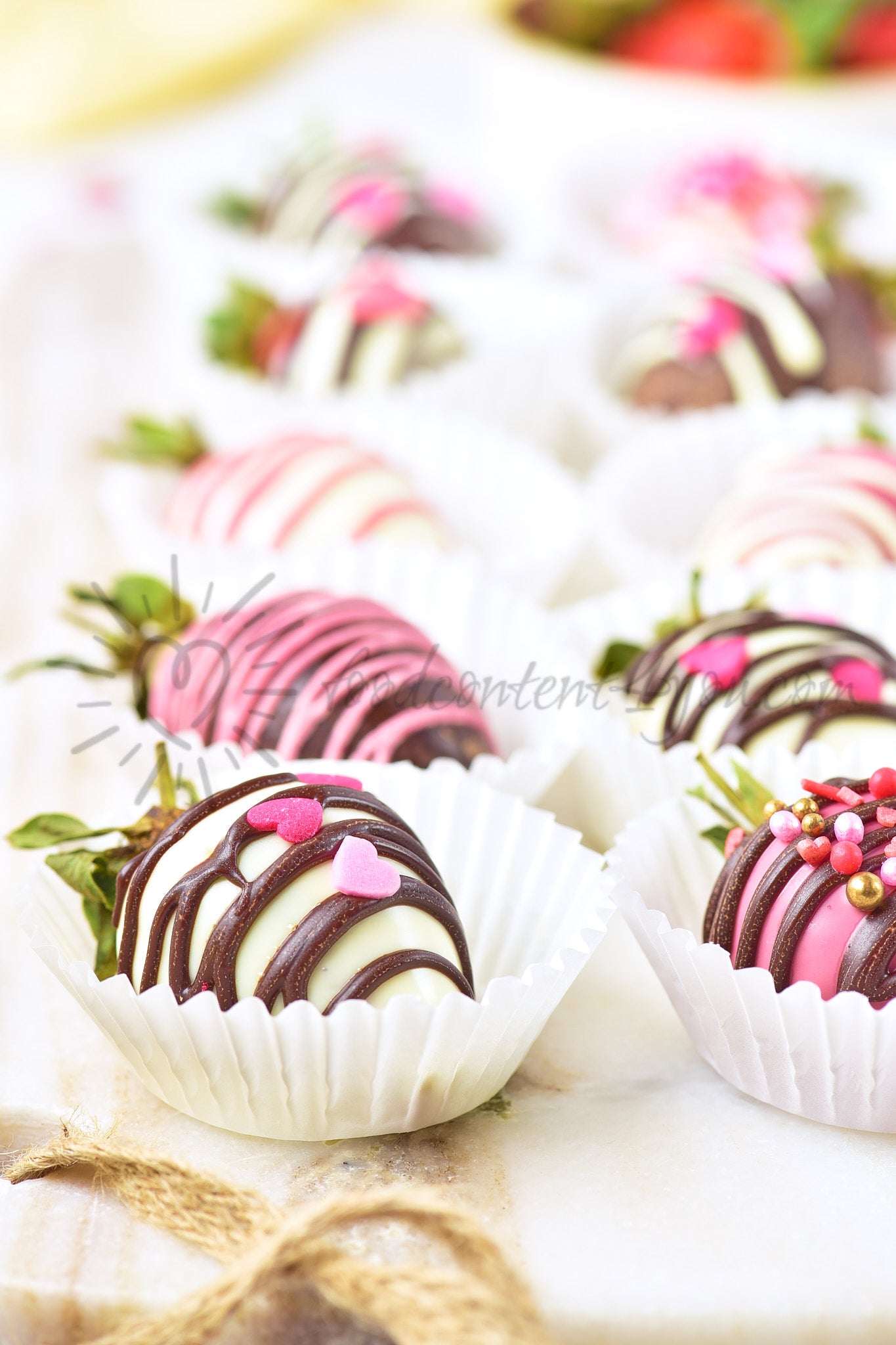 St Valentines Chocolate covered Strawberries - Set 3 of 5