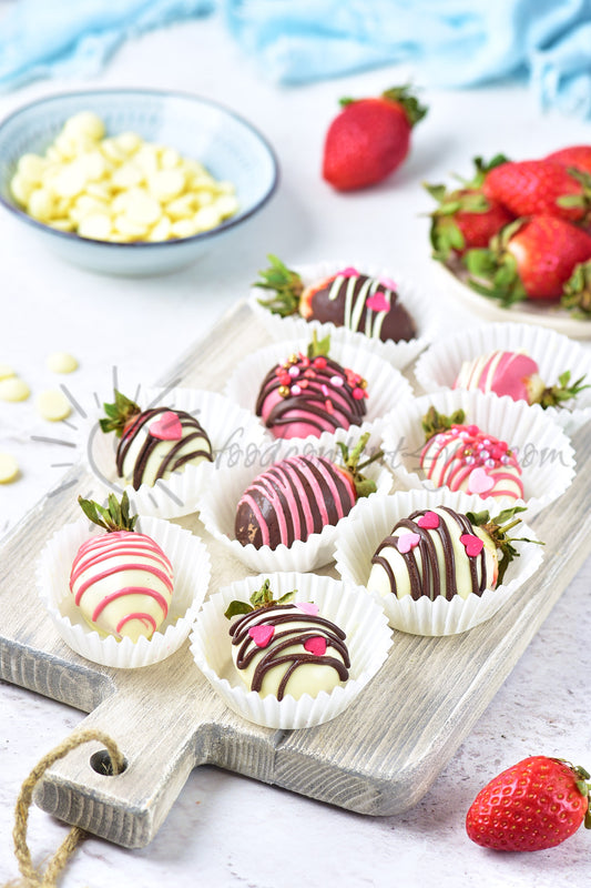 St Valentines Chocolate covered Strawberries - Set 4 of 5