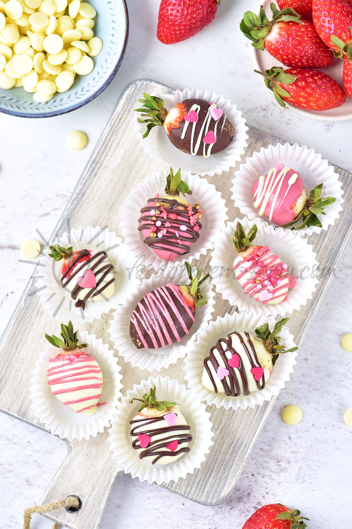 St Valentines Chocolate covered Strawberries - Set 4 of 5