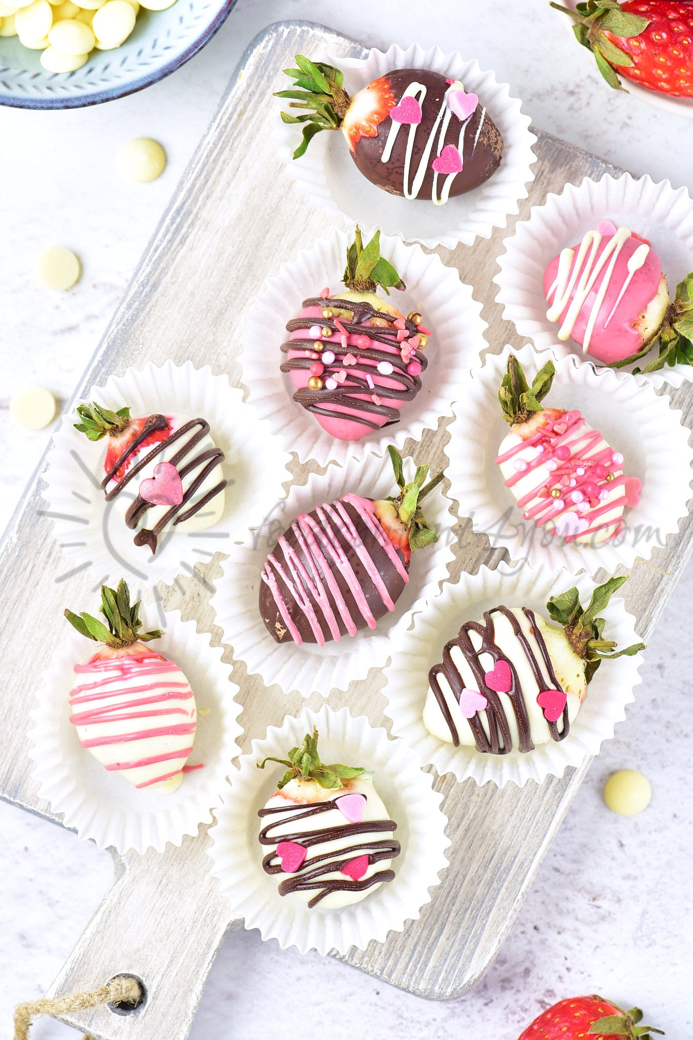 St Valentines Chocolate covered Strawberries - Set 4 of 5