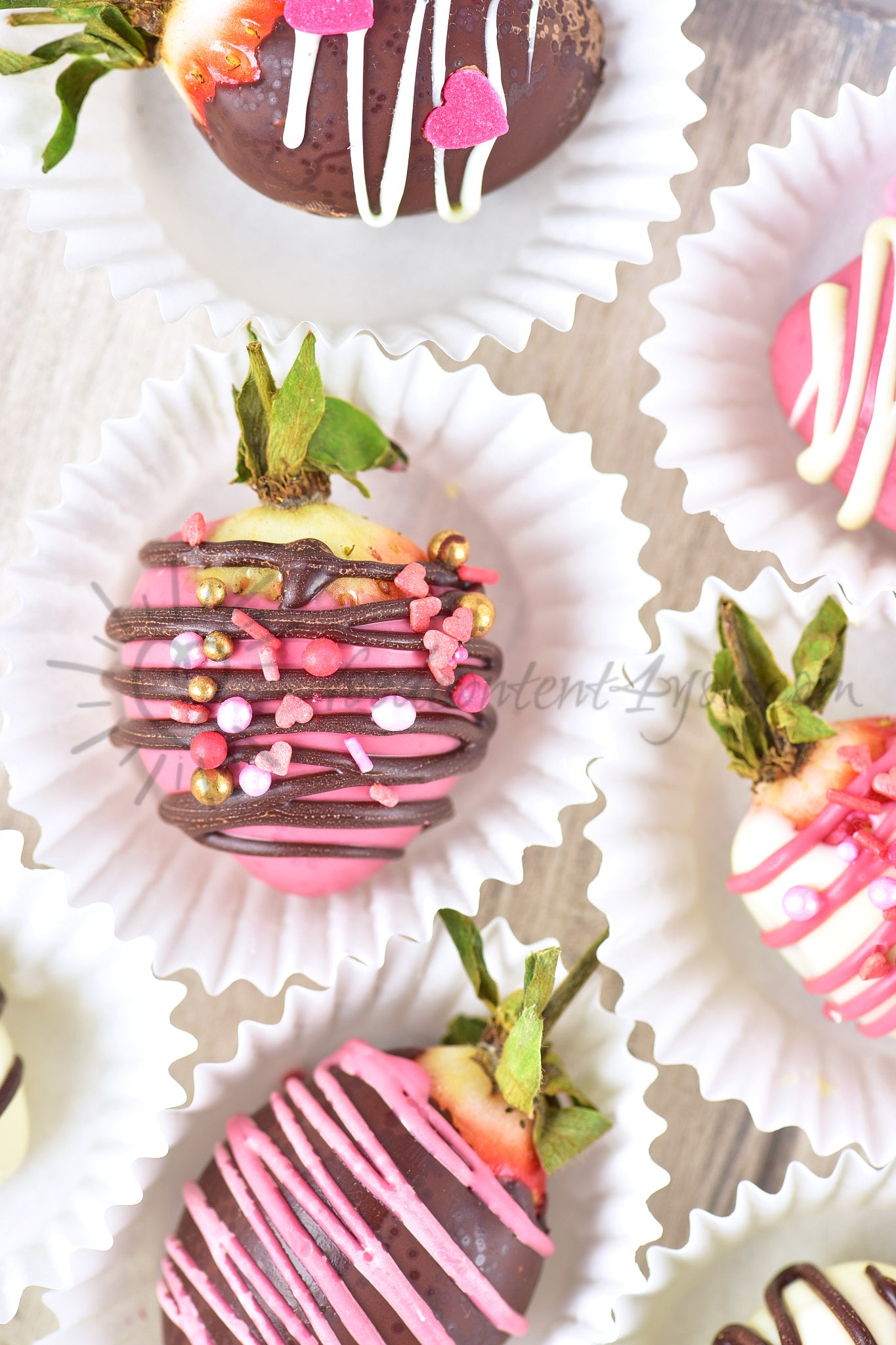 St Valentines Chocolate covered Strawberries - Set 4 of 5