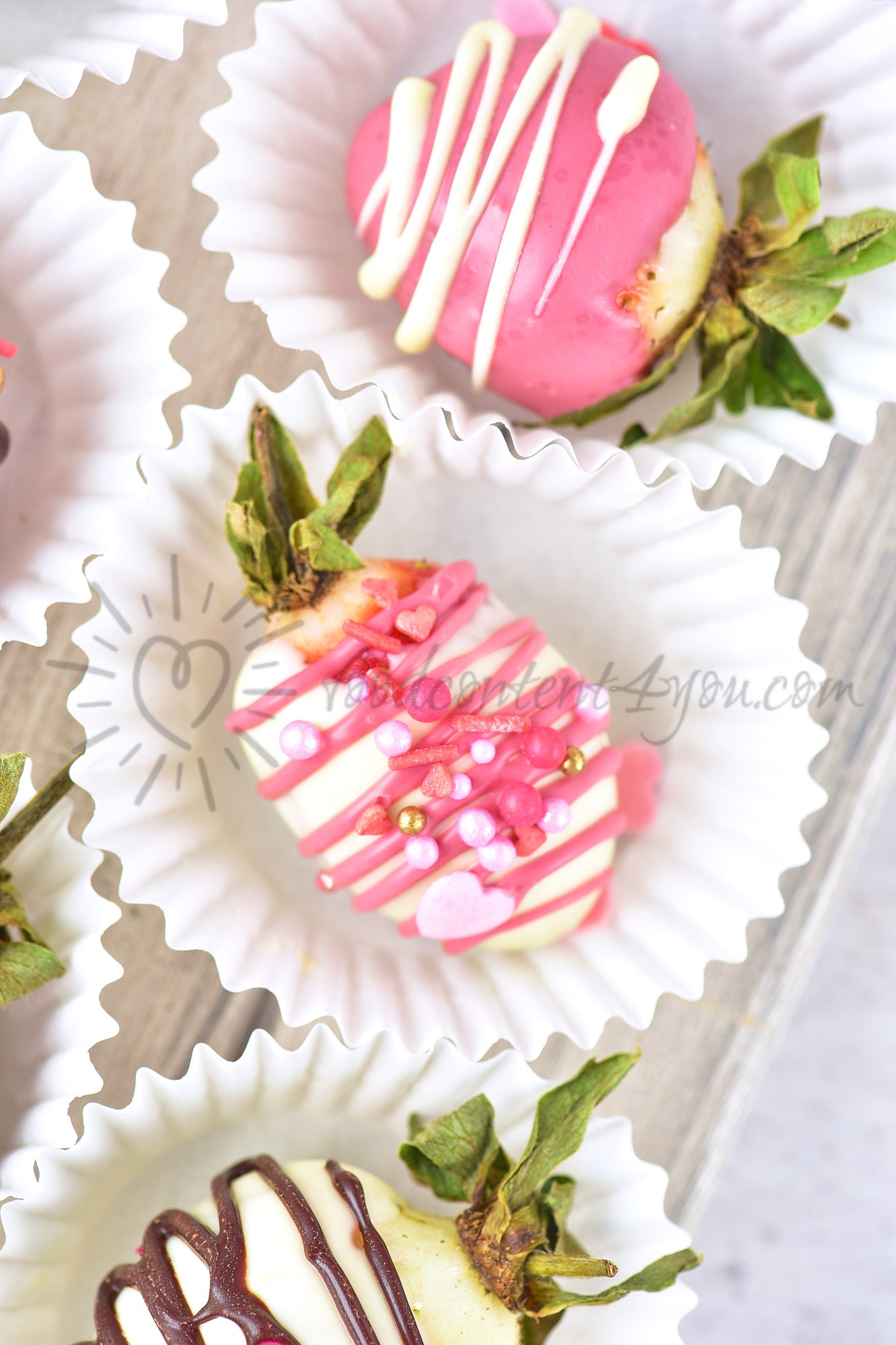 St Valentines Chocolate covered Strawberries - Set 4 of 5