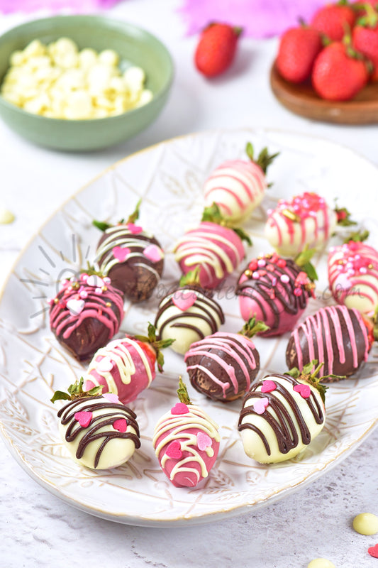 St Valentines Chocolate covered Strawberries - Set 5 of 5