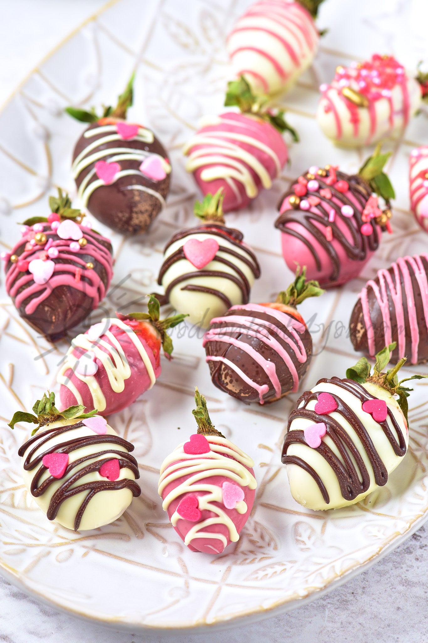 St Valentines Chocolate covered Strawberries - Set 5 of 5