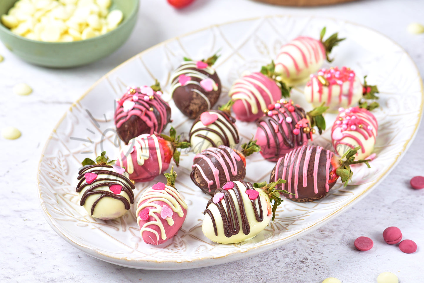 St Valentines Chocolate covered Strawberries - Set 5 of 5