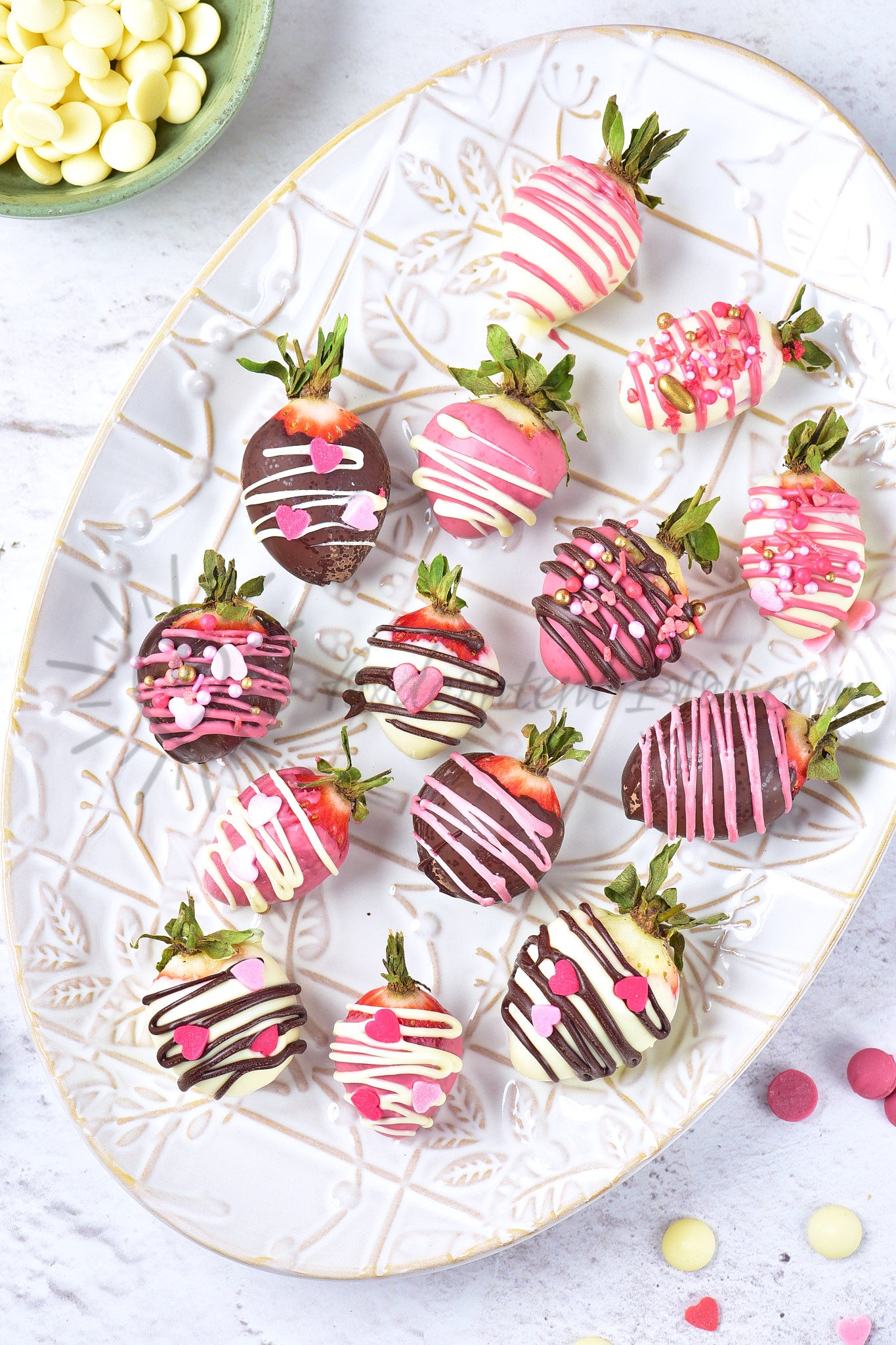 St Valentines Chocolate covered Strawberries - Set 5 of 5