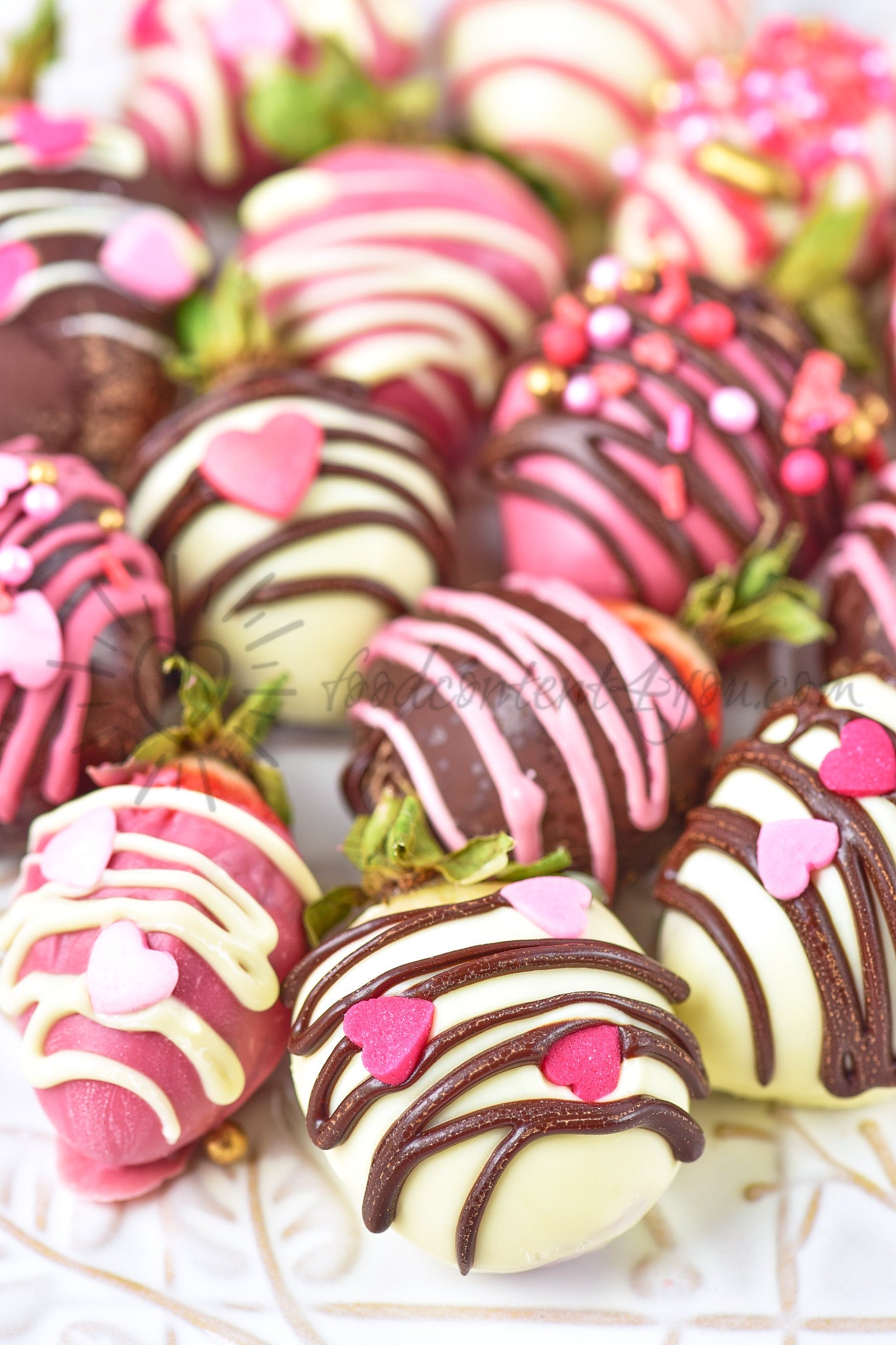 St Valentines Chocolate covered Strawberries - Set 5 of 5