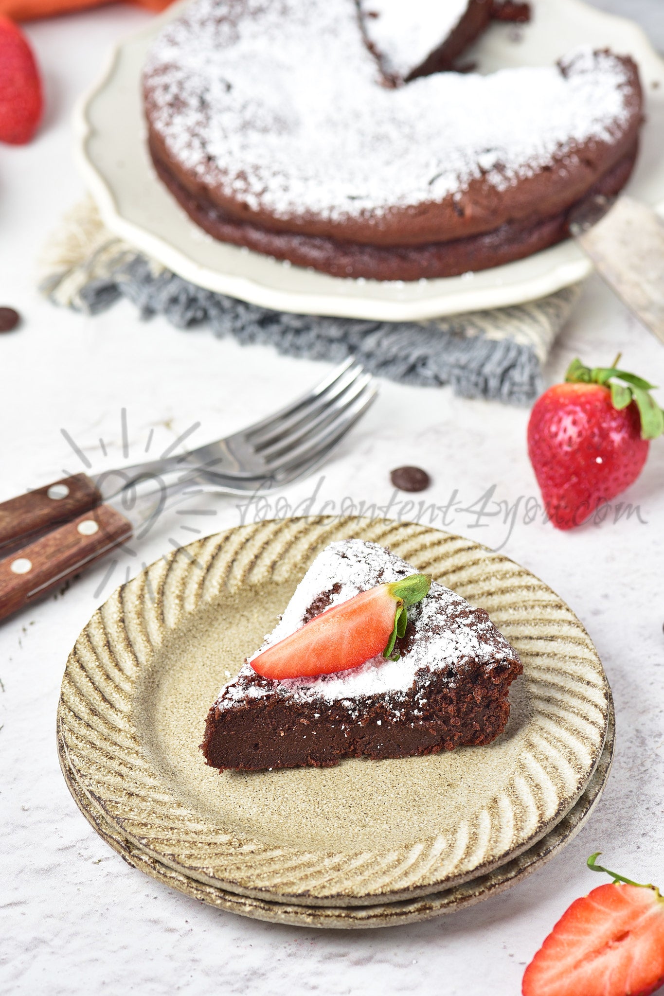 Flourless Chocolate Cake - Set 2 of 5