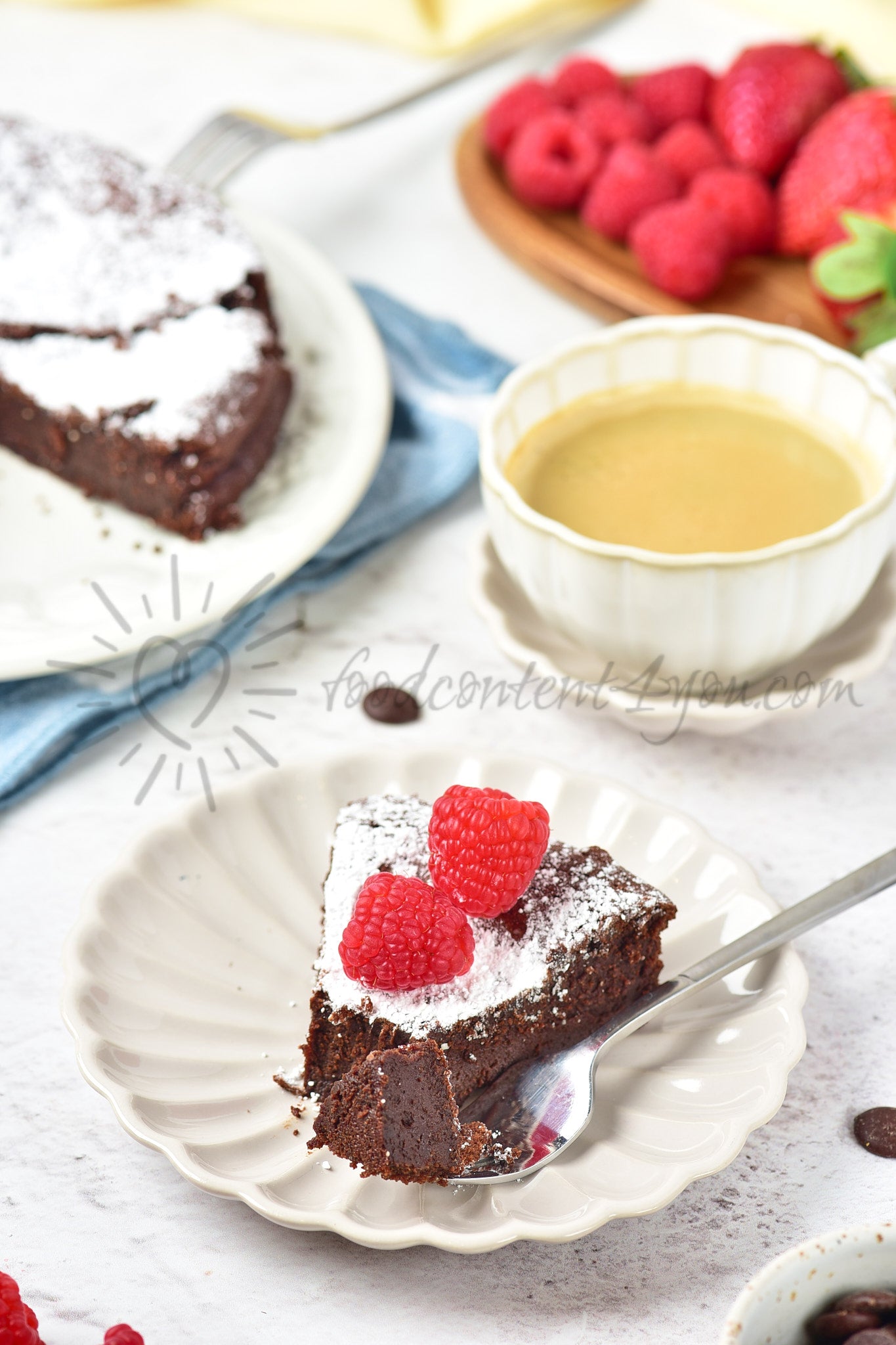 Flourless Chocolate Cake - Set 3 of 5