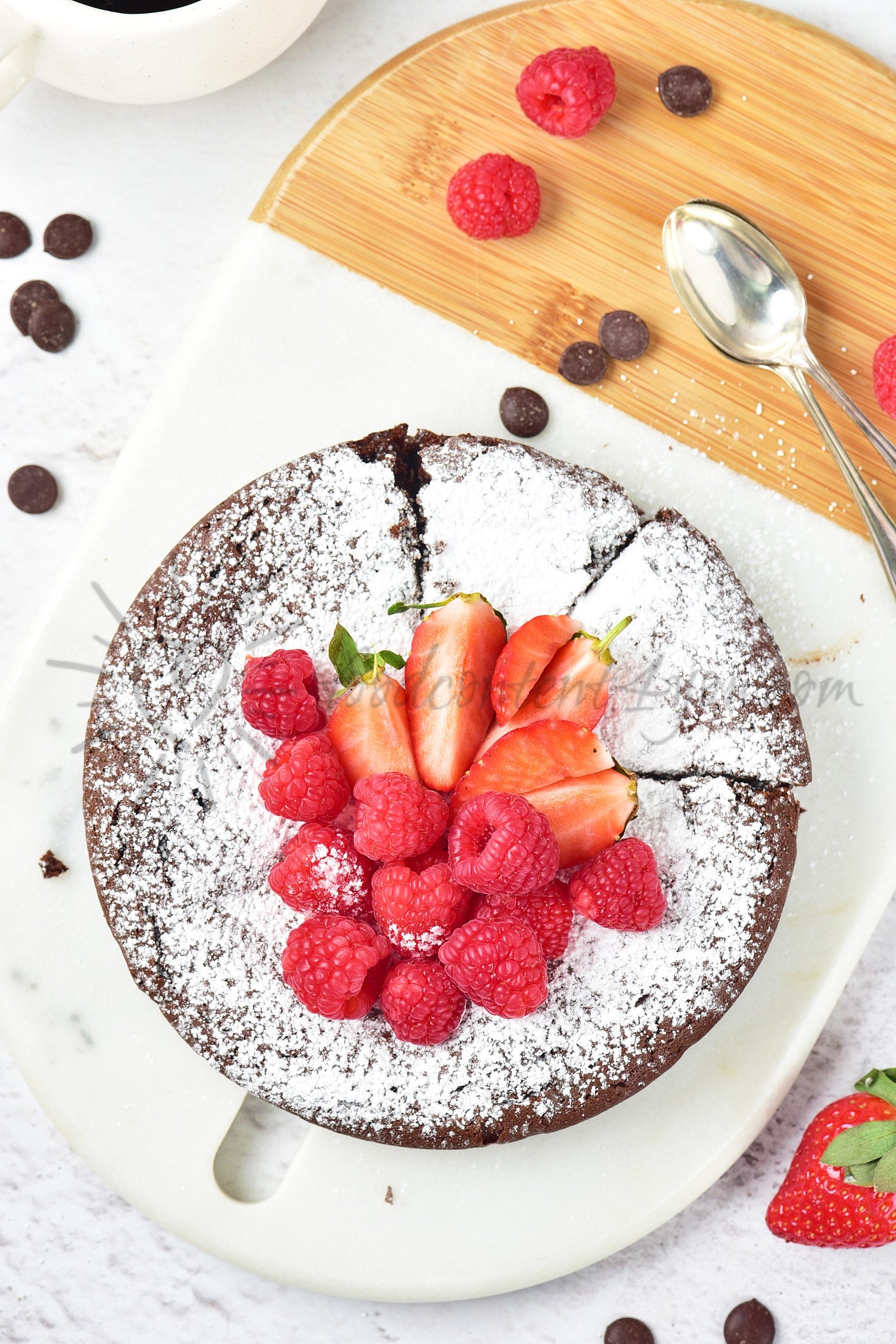 Flourless Chocolate Cake - Set 4 of 5